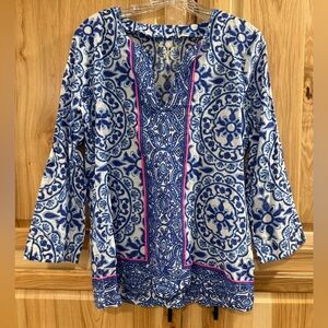 Lilly Pulitzer Cotton Vibrant Blue, White and Pink Patterned Women's Top Coastal